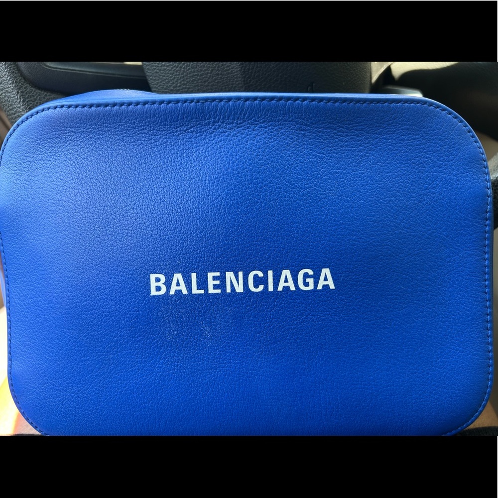 Balenciaga calfskin logo S everyday camera bag bleu